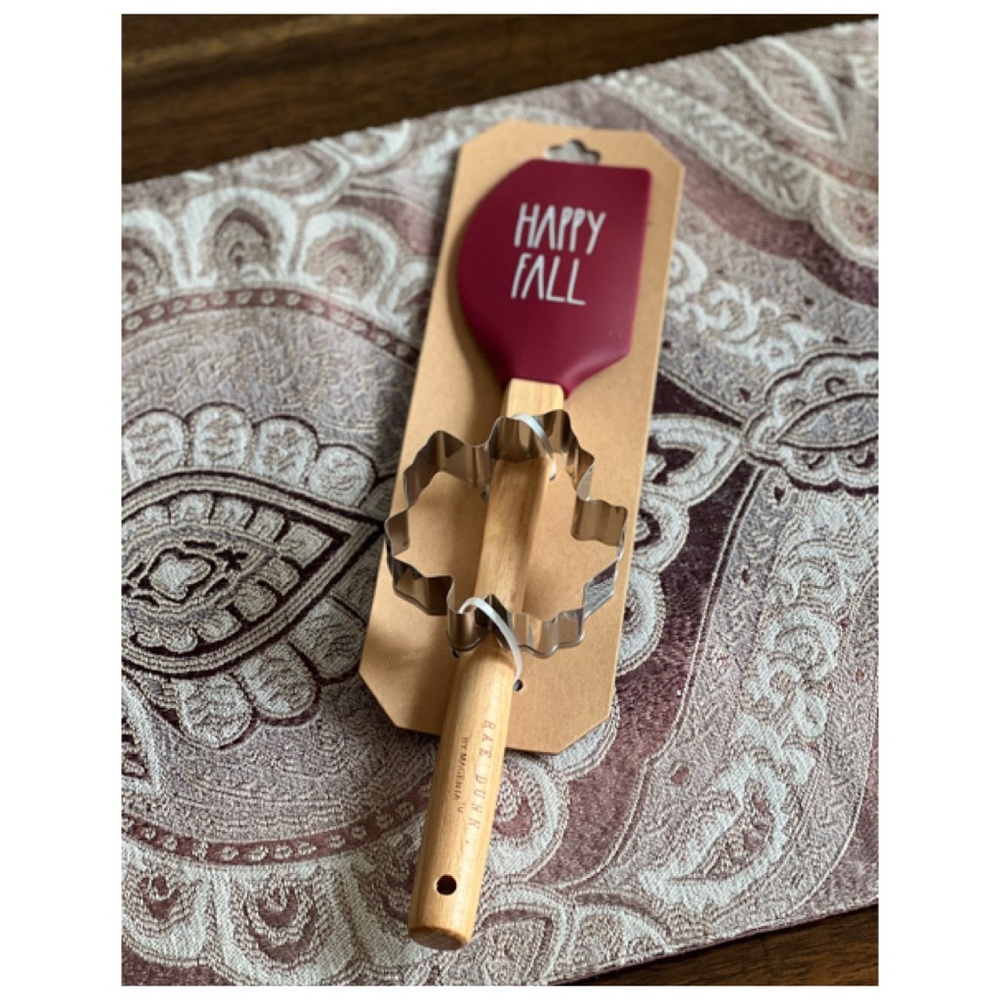 NEW Rae Dunn Happy Fall Spatula with Maple Leaf Cookie Cutout - Picture 2 of 2